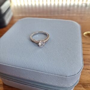 Elegant Silver Ring with Clear Gemstone